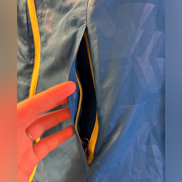 Athletic Works Windbreaker - Picture 2 of 5